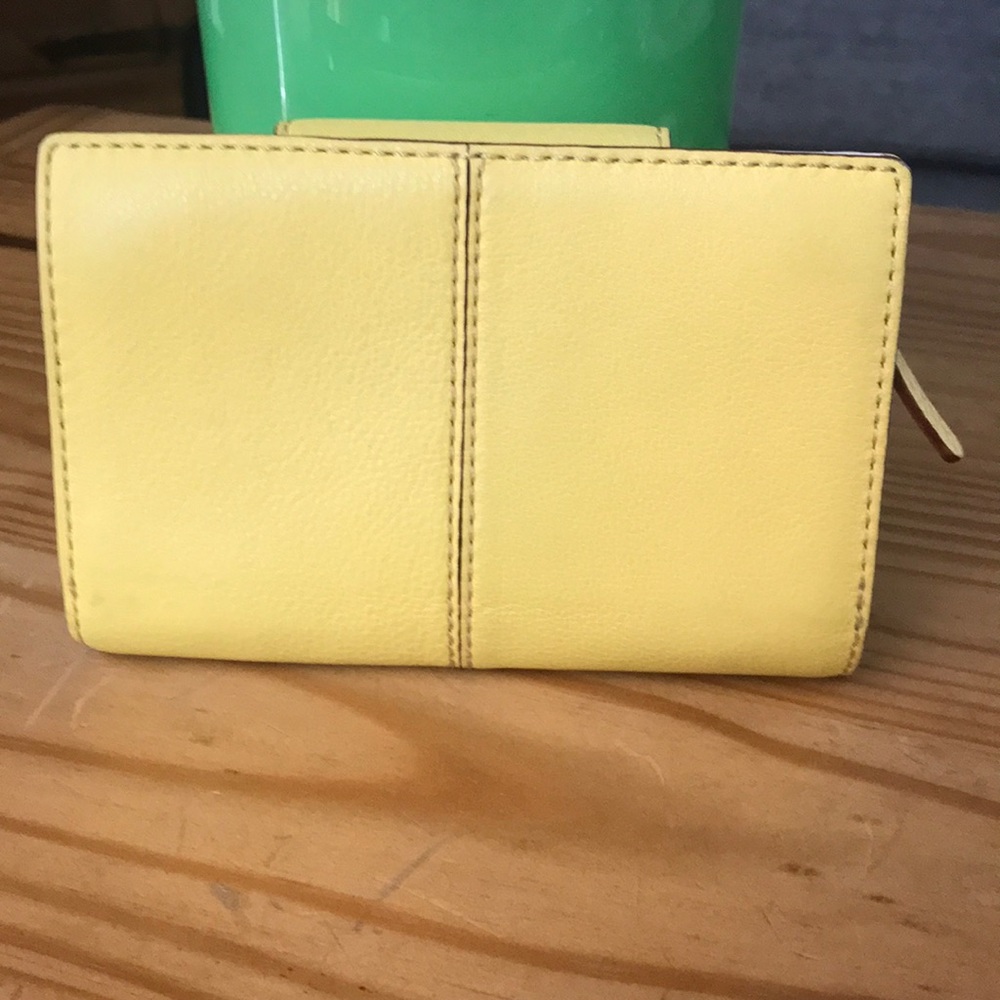 Kate Spade Wallet - Picture 2 of 3